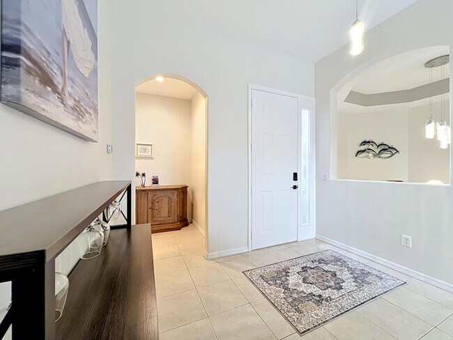 Building Photo - 1343 Shoreline Cir