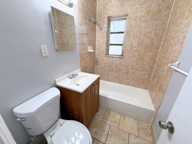 Building Photo - 1045 Curtiss Dr