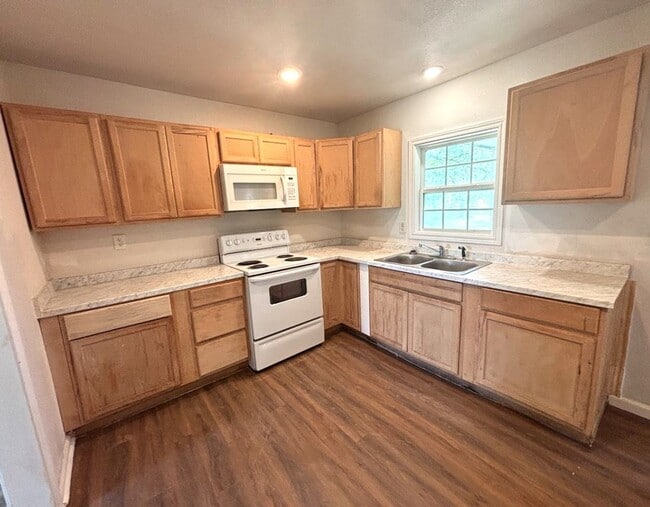 Building Photo - Charming 3 Bedroom in Littlefield