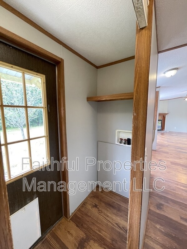 Building Photo - 19006 County Rd 4104