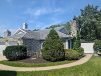Building Photo - 4619 Arlington Pkwy S
