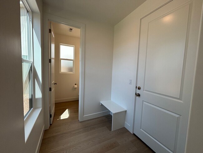 Building Photo - BRAND NEW 4 BEDROOM HOME OR RENT!