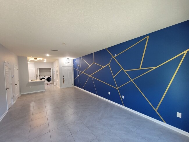 Building Photo - 7635 Legacy Trl