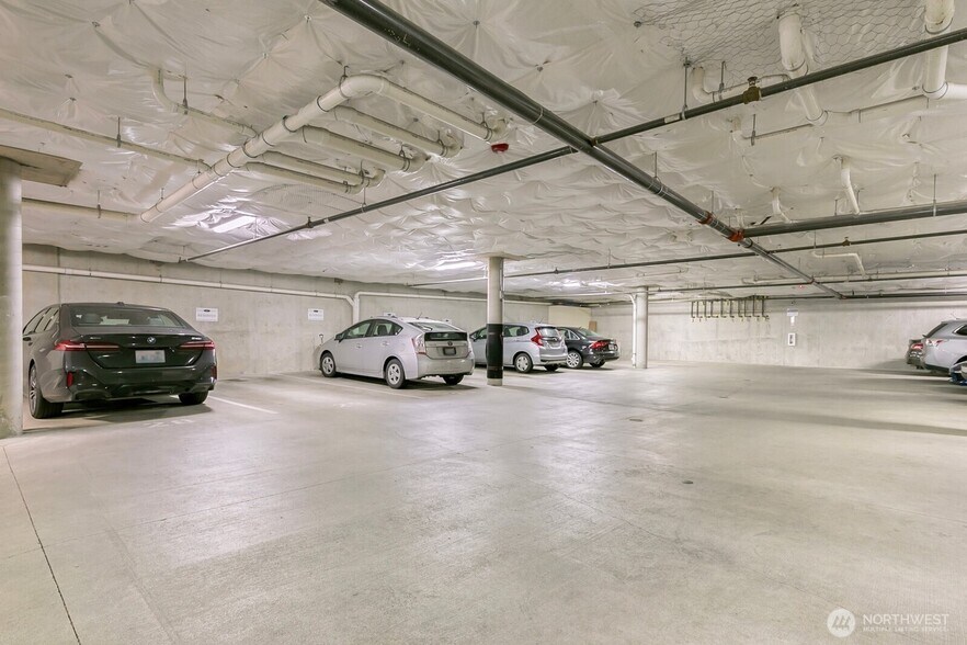 Building Photo - 8850 Redmond Woodinville Rd NE