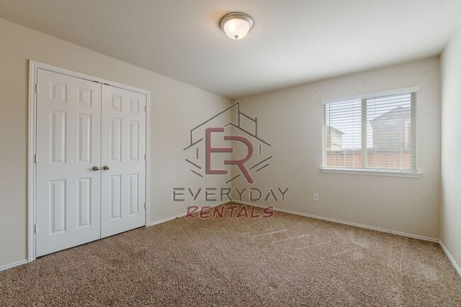 Building Photo - 2004 Mallard Ct