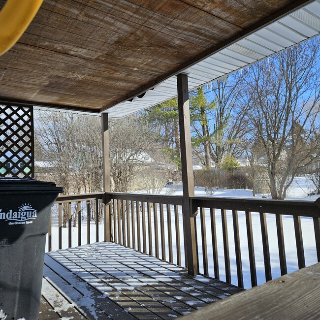 Building Photo - 35 Buffalo St