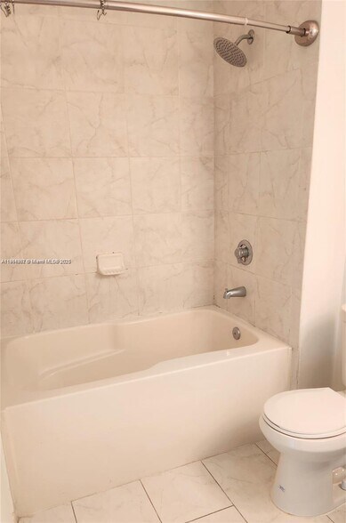 Building Photo - 133 NE 2nd Ave