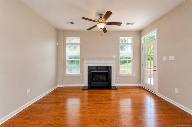 Building Photo - 4046 Coronation