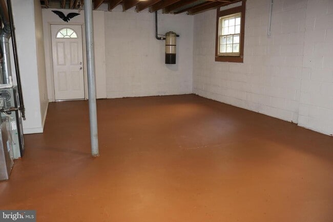 Building Photo - 8634 Aberdeen Ct