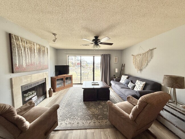 Building Photo - 5371 Central Ave