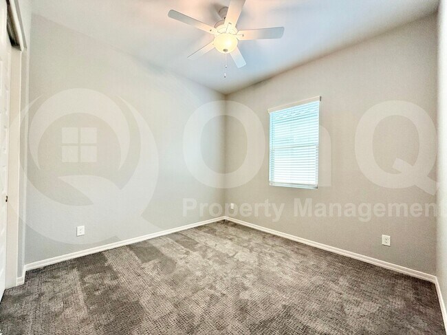 Building Photo - 4156 E Bernice St