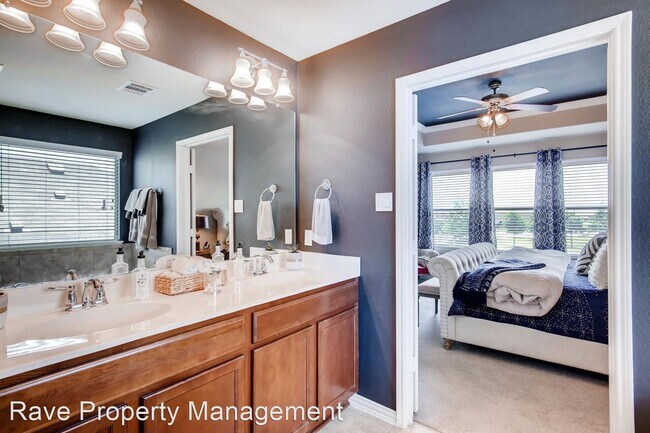 Building Photo - 16005 Hampton Bliss Trace