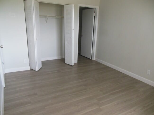 Building Photo - TWO BEDROOM TWO BATHROOM! WATERFRONT COMMUNITY