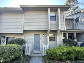 Building Photo - 29 Pheasant Ct