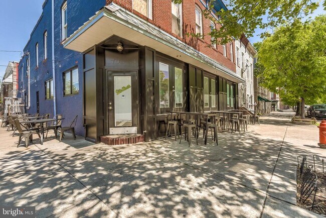 Building Photo - 1200 Steuart St