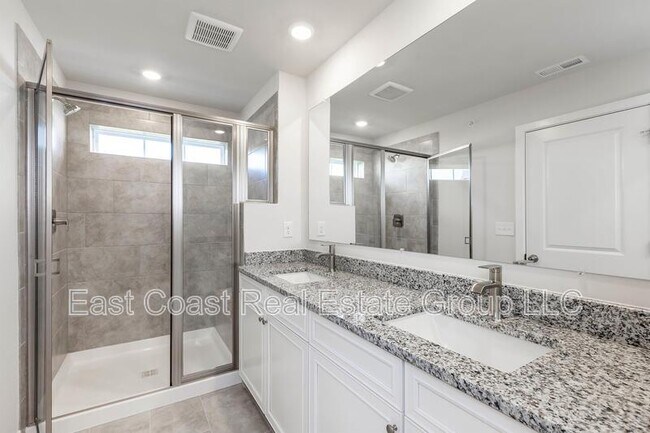 Building Photo - 2273 Marcy Dr