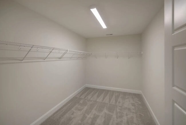 Building Photo - 7 Callen Oak Wy