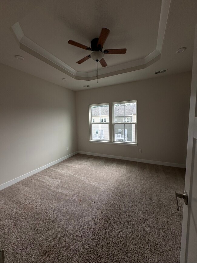 Building Photo - Chesapeake Home