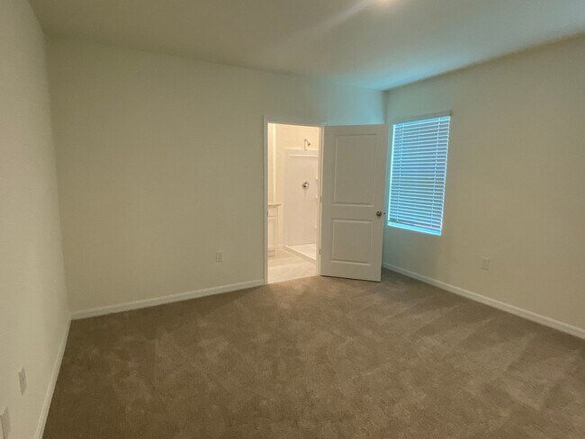 Building Photo - Home for Rent