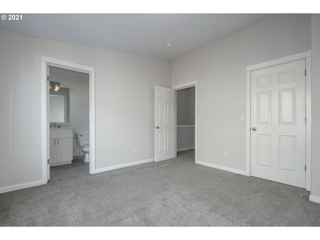 Building Photo - 15300 SW Pumice Ln