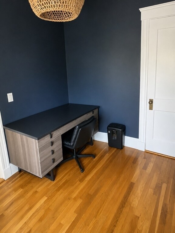 Building Photo - 17 Laurel Rd