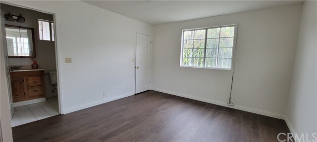 Building Photo - 365 E Floral Dr