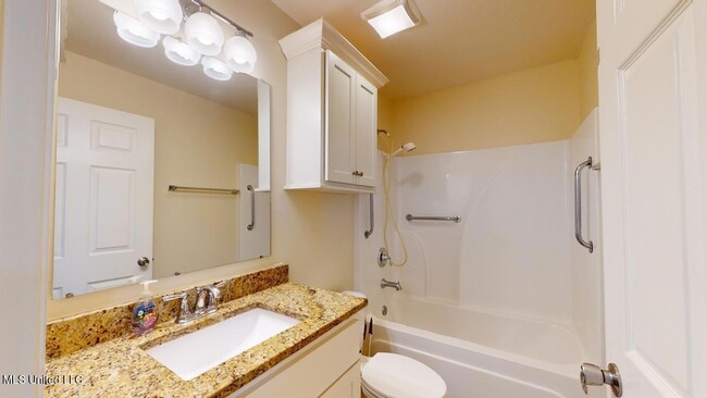 Building Photo - 394 Rosalie Maria Dr