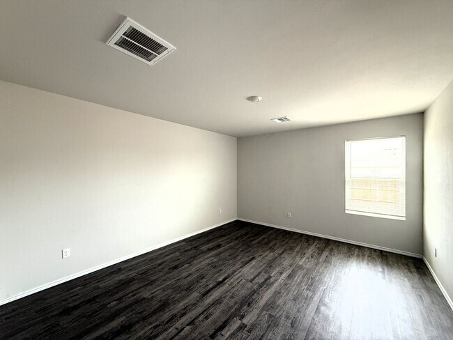 Building Photo - Spacious & Stylish Living – The Best Deal ...