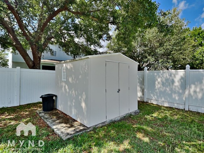 Building Photo - 9775 Doriath Cir