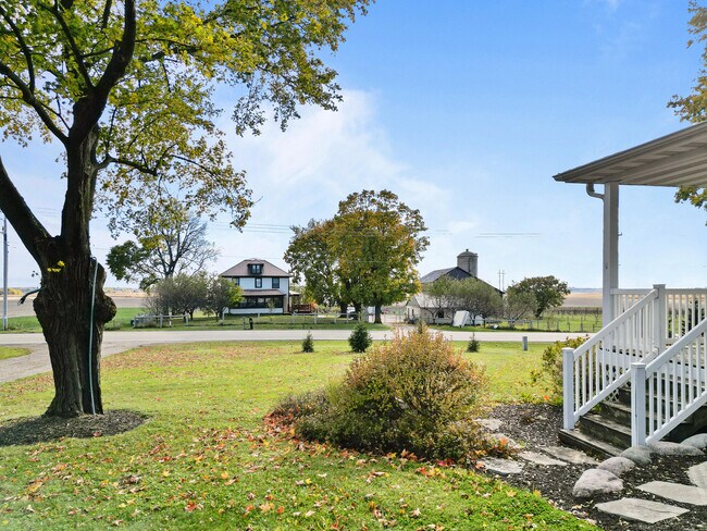 Building Photo - W5838 County Rd A