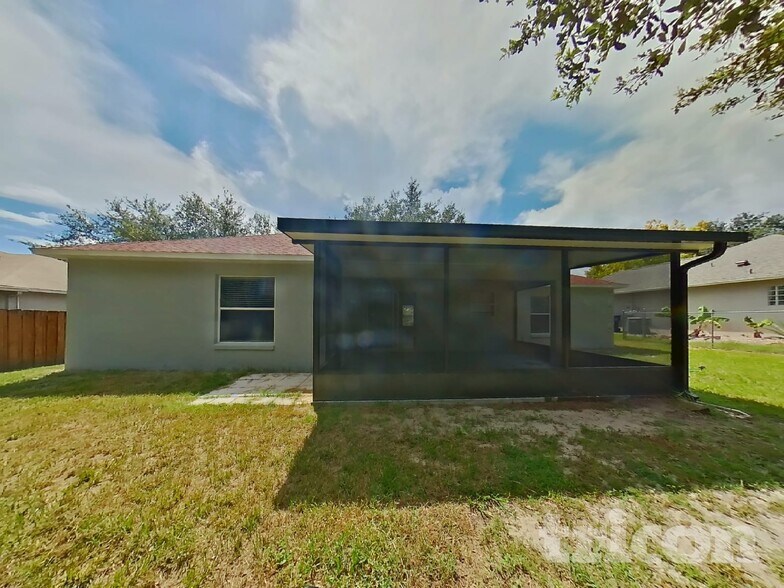 Building Photo - 744 Tranquility St