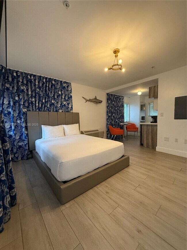 Building Photo - 8320 Harding Ave