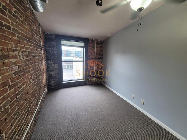 Building Photo - 102 N 3rd St