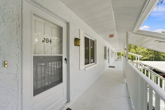 Building Photo - 3451 County Barn Rd