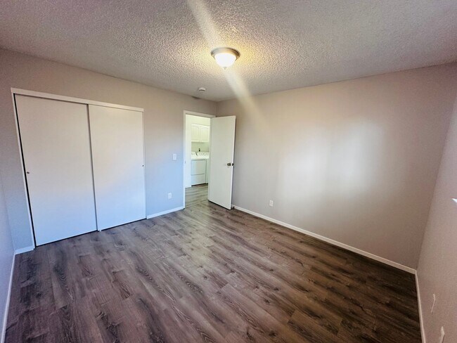 Building Photo - Charming Three Bedroom in Old Northwest Reno - Sewer & Trash Included! Available NOW!