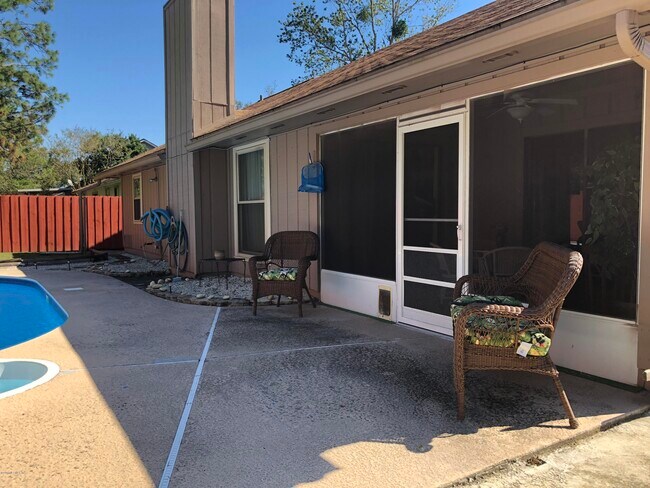 Building Photo - 8179 Crosswind Rd