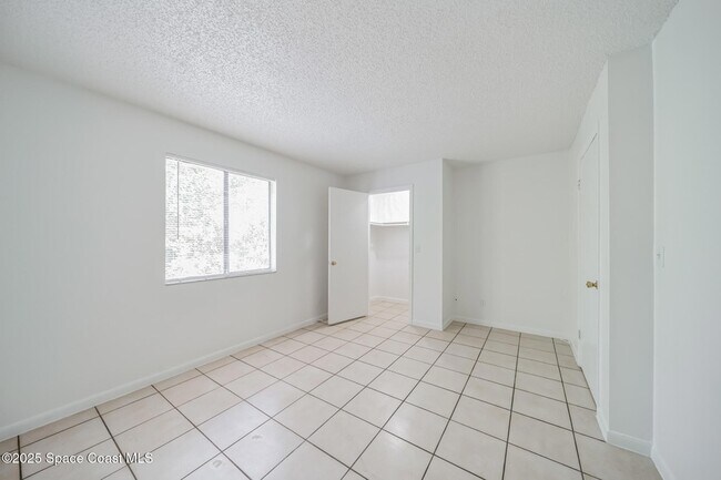 Building Photo - 451 Mercury Ave SE