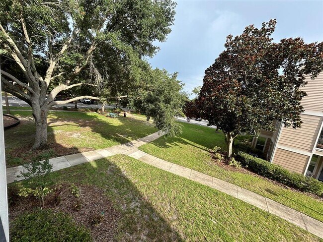 Building Photo - 2015 Erving Cir