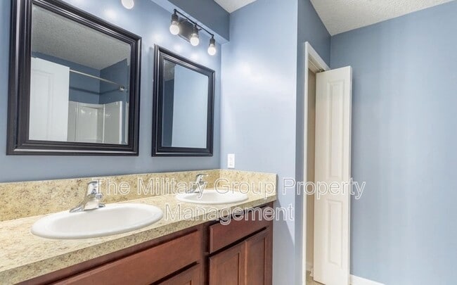 Building Photo - 382 Old Jennings Rd