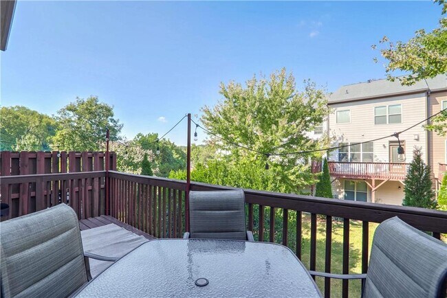 Building Photo - 3216 Creole Ln
