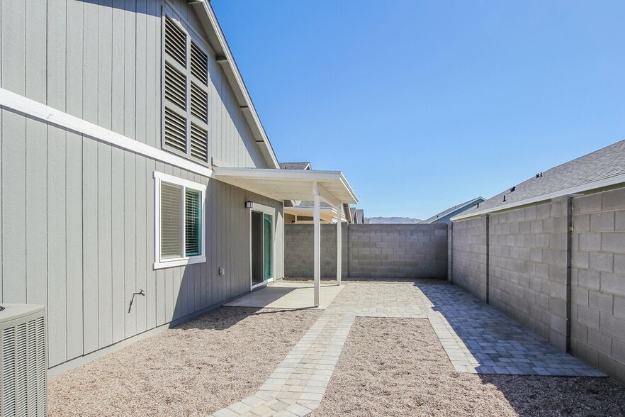 Building Photo - 4920 S 23rd Ave