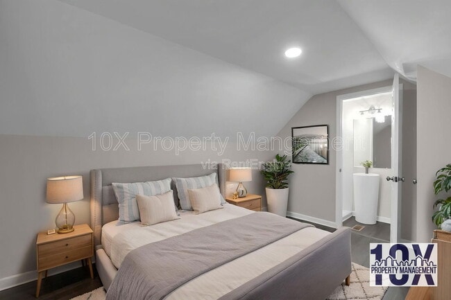 Building Photo - 2453 McGuffey Rd