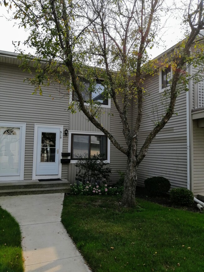 Primary Photo - 515 Eastbrooke Ln