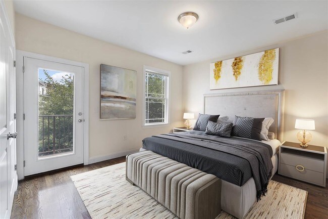 Building Photo - 28 Storms Ave