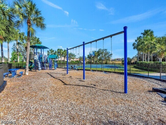 Building Photo - 10093 Avalon Lake Cir