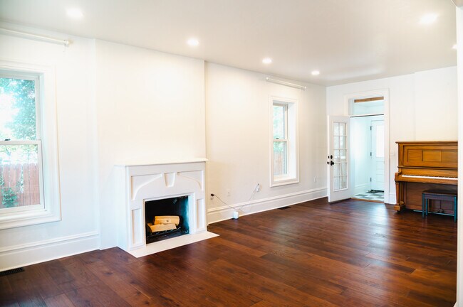 Building Photo - 145 E 300 S