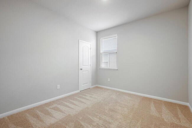 Building Photo - 283 Carolina Buckthorn Dr