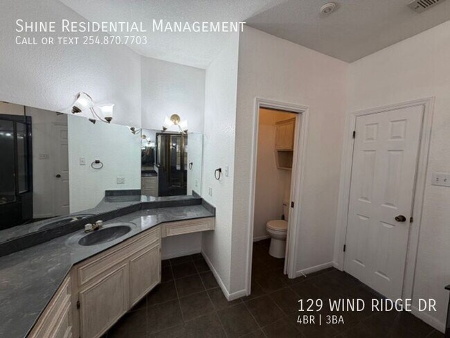 Building Photo - 129 Wind Ridge Dr