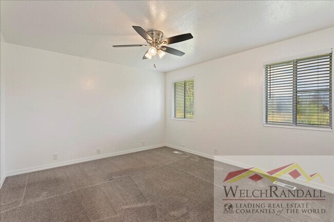 Building Photo - 127 W 5050 S