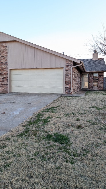 Building Photo - 7126 NW 115th St